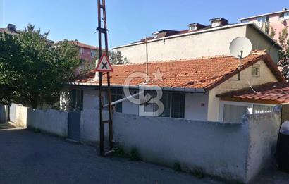 Ataşehir Yeni Çamlıca'da 250m2 Arsası Olan Satılık Ev Net 105m2