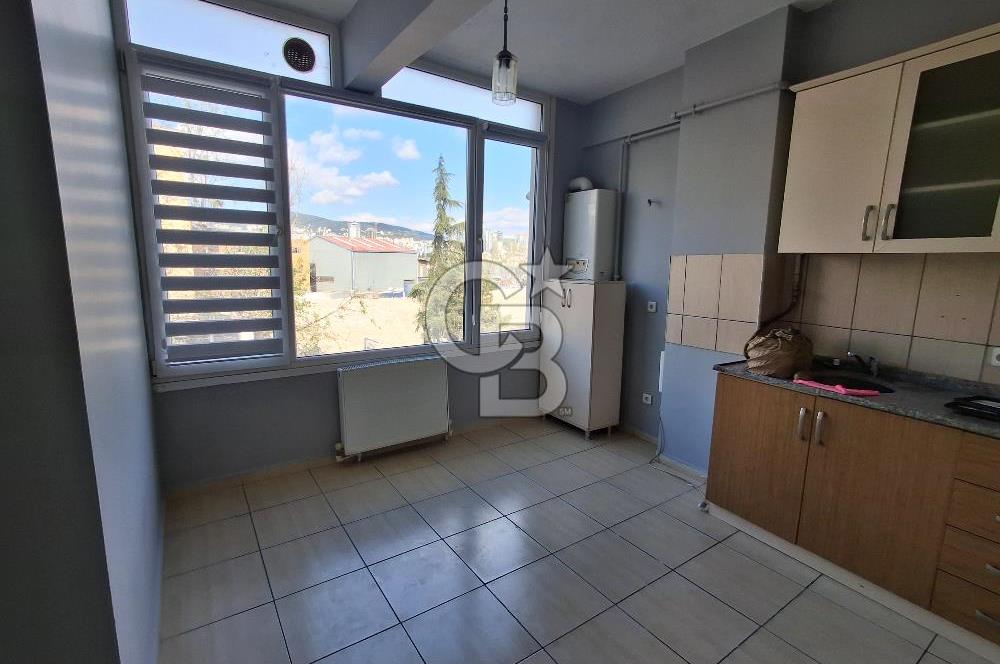 Kartal Çavuşoğlu nda Manzara Adalar Karşısı Kiralık  3+1 Daire