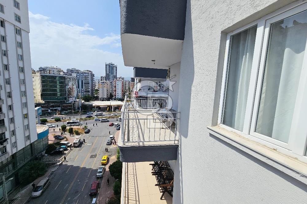 Mezitli Menderes Mahallesi  Doğalgazlı Asansörlü 3+1 Satılık Daire