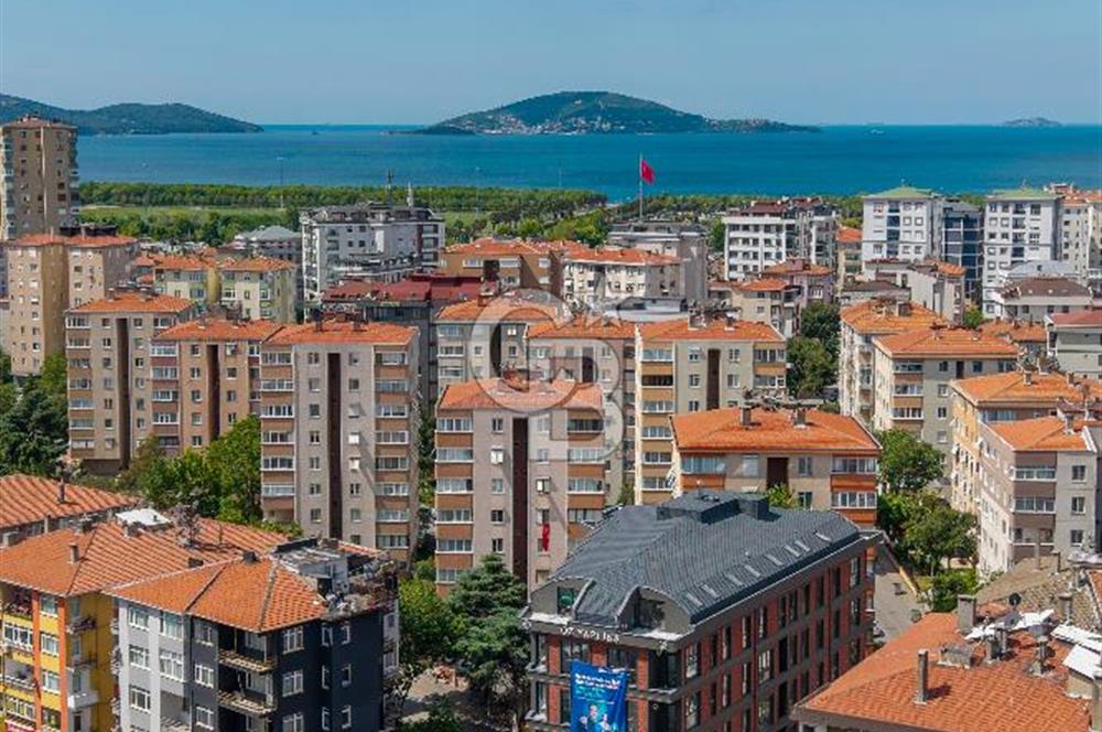 Maltepe Feyzullah Mah. Minibüs Cad. Üzeri 400 m2 Satılık Dükkan!