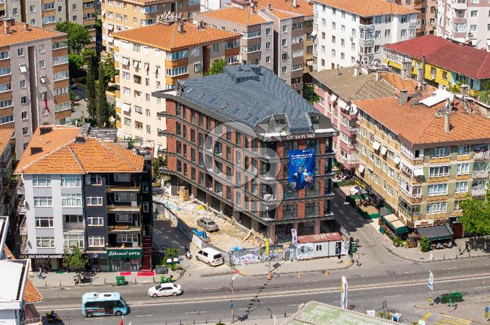 Maltepe Feyzullah Mah. Minibüs Cad. Üzeri 400 m2 Satılık Dükkan!