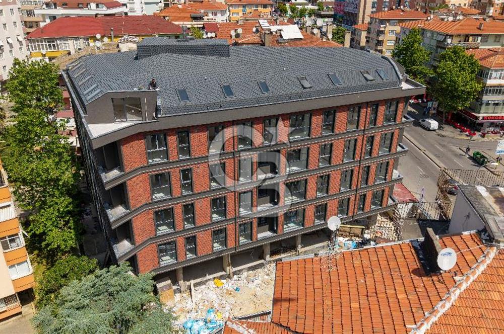 Maltepe Feyzullah Mah. Minibüs Cad. Üzeri 400 m2 Satılık Dükkan!