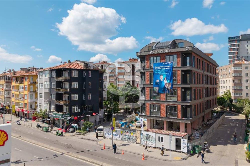 Maltepe Feyzullah Mah. Minibüs Cad. Üzeri 400 m2 Satılık Dükkan!