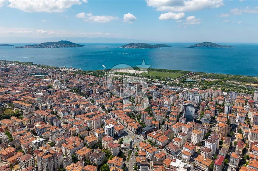 Maltepe Feyzullah Mah. Minibüs Cad. Üzeri 400 m2 Satılık Dükkan!