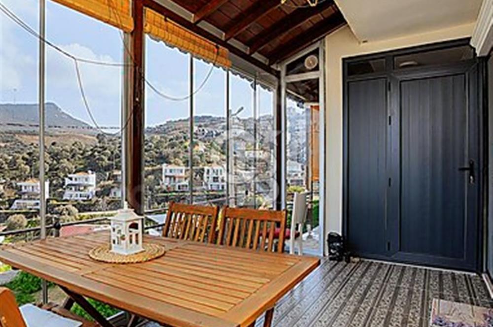 Yenifoça Stone House Sitesinde Satılık Dubleks Taş Villa