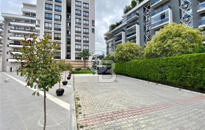 Bornova Avcılar Cadde Teras'ta Eşyalı 1+1 Satılık Daire