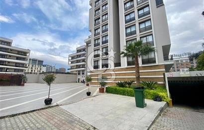 Bornova Avcılar Cadde Teras'ta Eşyalı 1+1 Satılık Daire