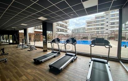 Bornova Avcılar Cadde Teras'ta Eşyalı 1+1 Satılık Daire