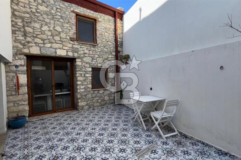 URLA CAMİATİK MAH. SATILIK 3+1 MÜSTAKİL TAŞ EV