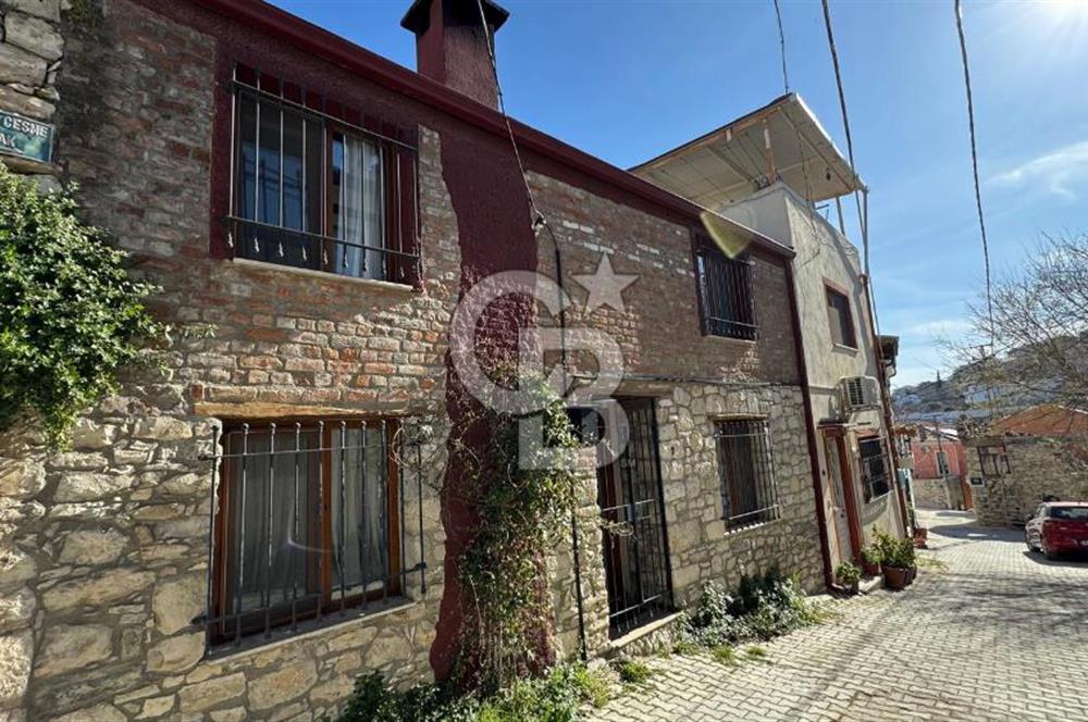 URLA CAMİATİK MAH. SATILIK 3+1 MÜSTAKİL TAŞ EV