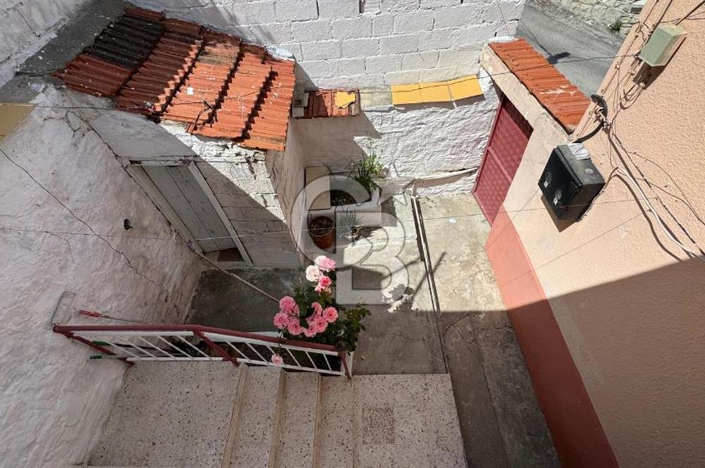 URLA SIRA MAH. SATILIK TAŞ EV