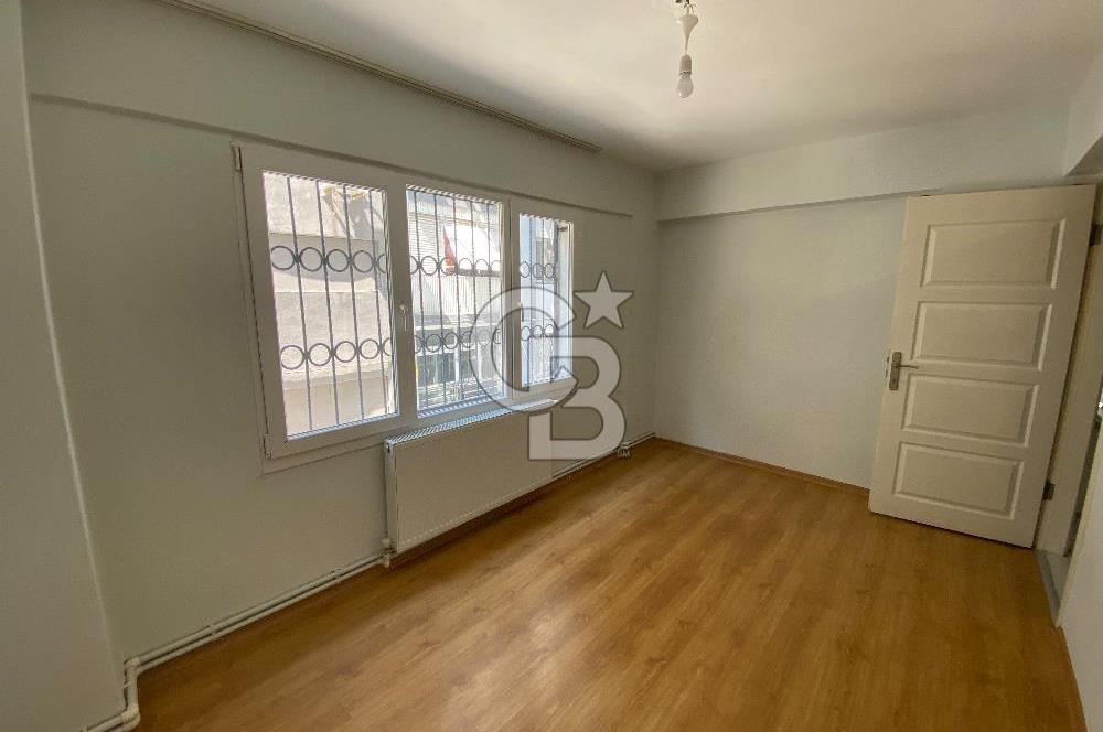 Karşıyaka Tersane Mah.’de 3+1 Kiralık Daire