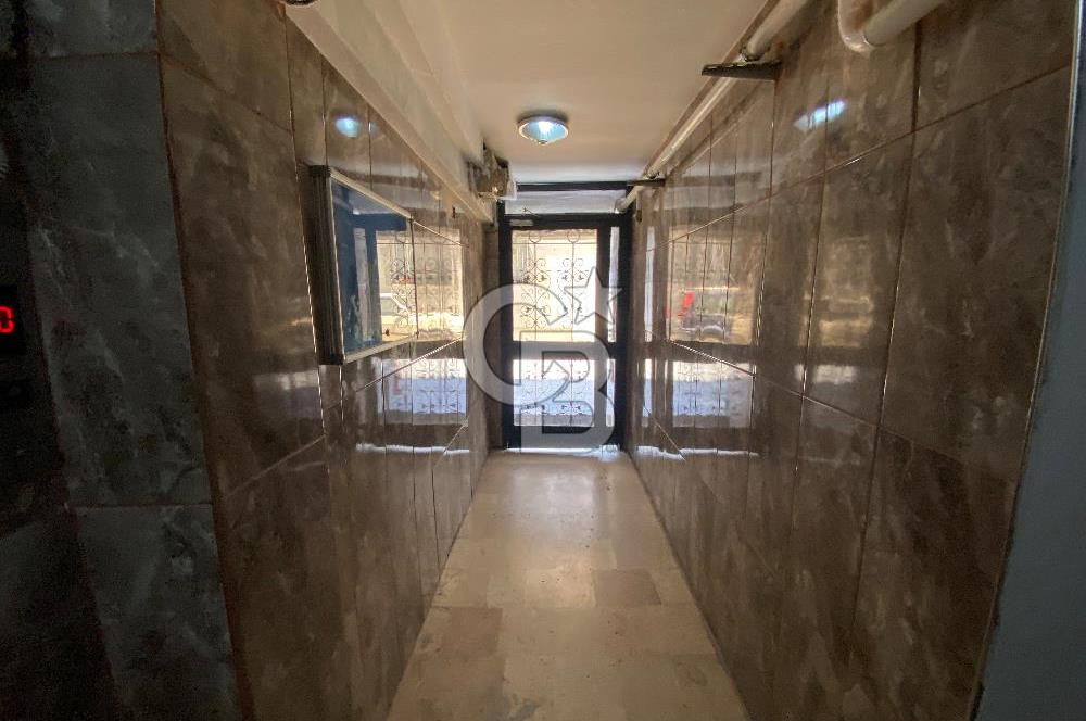 Karşıyaka Tersane Mah.’de 3+1 Kiralık Daire