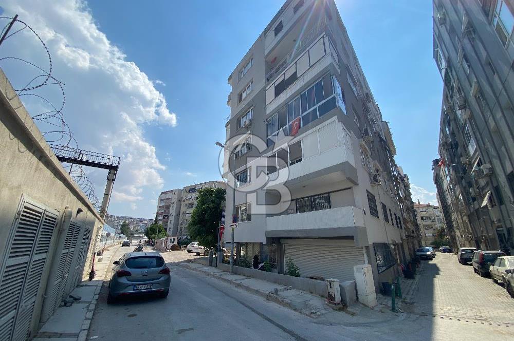 Karşıyaka Tersane Mah.’de 3+1 Kiralık Daire