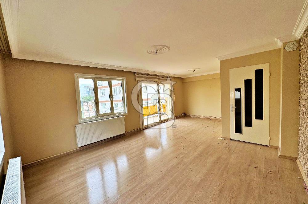 BORNOVA EVKA 3'TE SATILIK 3+1 ÇİFT CEPHE DAİRE