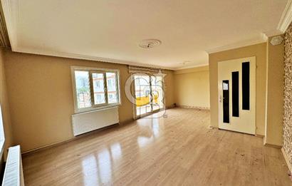 BORNOVA EVKA 3'TE SATILIK 3+1 ÇİFT CEPHE DAİRE