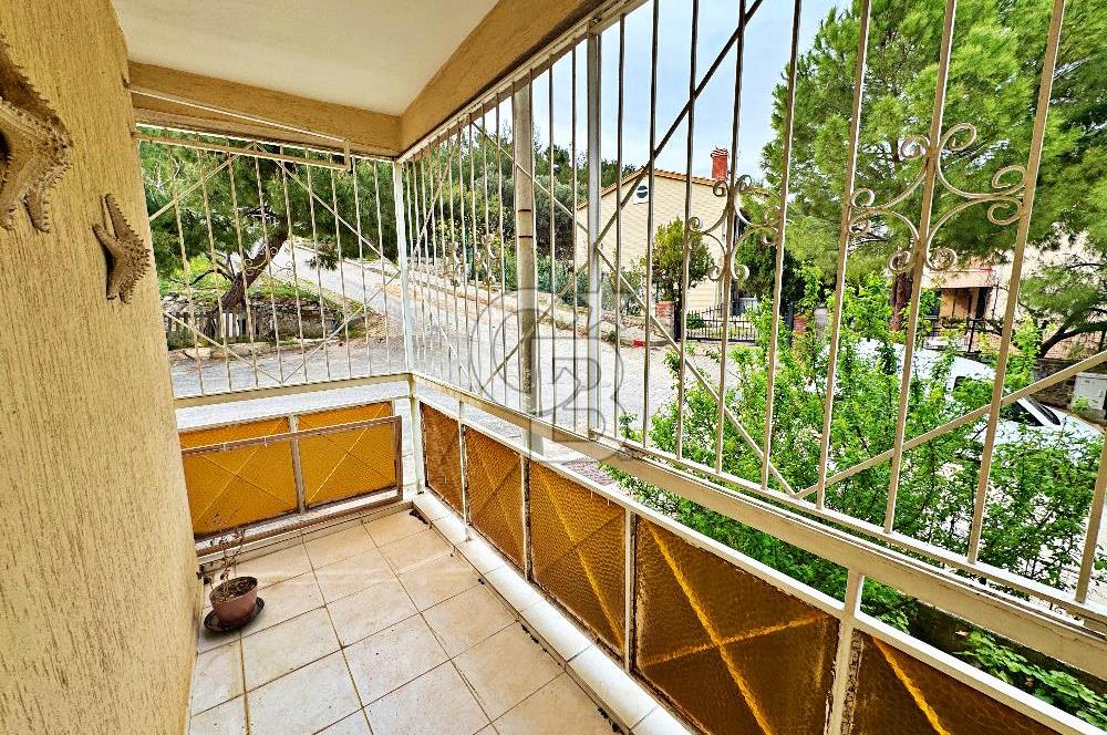 BORNOVA EVKA 3'TE SATILIK 3+1 ÇİFT CEPHE DAİRE