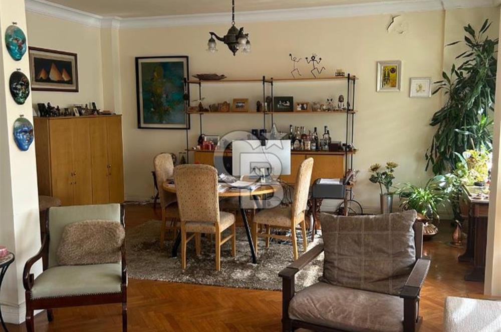 NİŞANTAŞI VALİKONAĞI CADDESİN'DE 4+1 KİRALIK DAİRE
