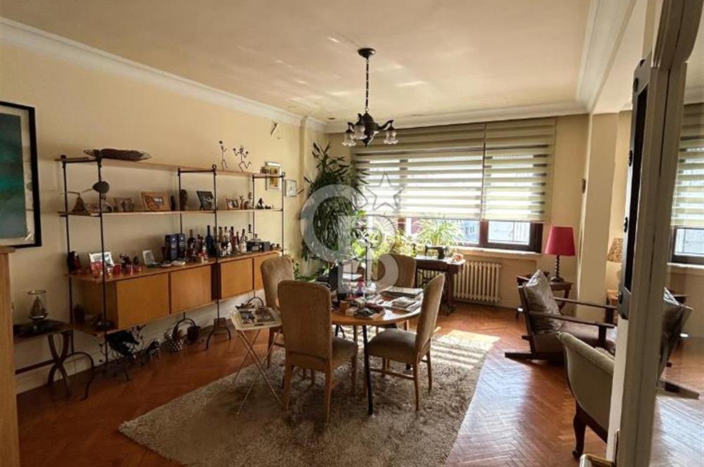 NİŞANTAŞI VALİKONAĞI CADDESİN'DE 4+1 KİRALIK DAİRE