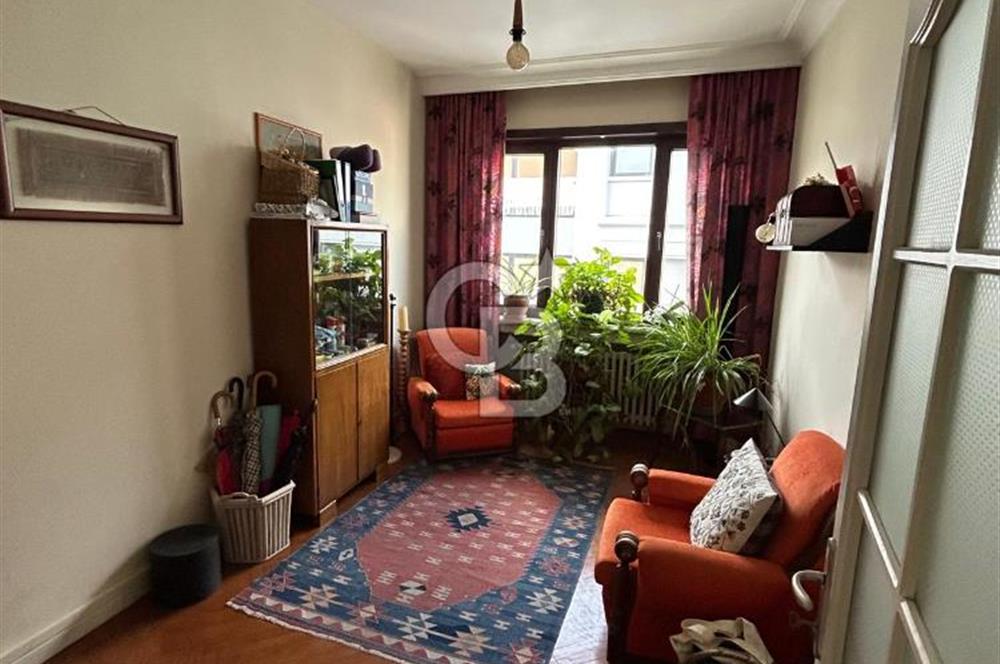 NİŞANTAŞI VALİKONAĞI CADDESİN'DE 4+1 KİRALIK DAİRE