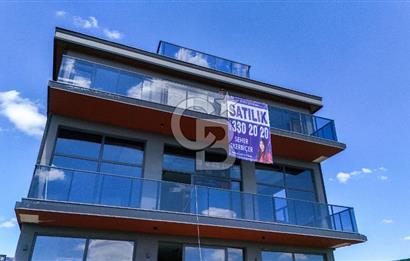 GÖLBAŞI'NDA GÖL MANZARALI EMSALSİZ 6+1 4 KATLI SATILIK VİLLA