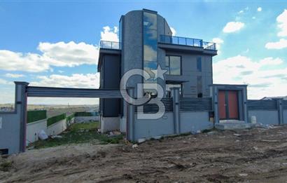 GÖLBAŞI'NDA GÖL MANZARALI EMSALSİZ 6+1 4 KATLI SATILIK VİLLA