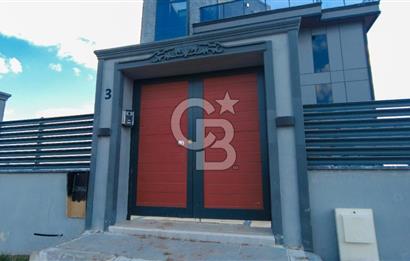 GÖLBAŞI'NDA GÖL MANZARALI EMSALSİZ 6+1 4 KATLI SATILIK VİLLA