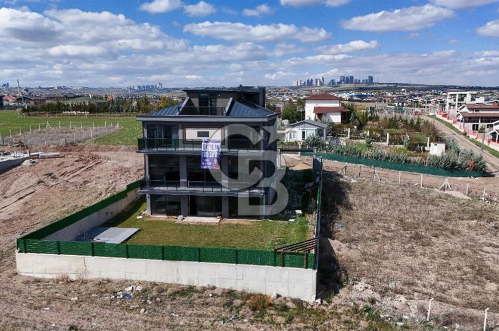 GÖLBAŞI'NDA GÖL MANZARALI EMSALSİZ 6+1 4 KATLI SATILIK VİLLA