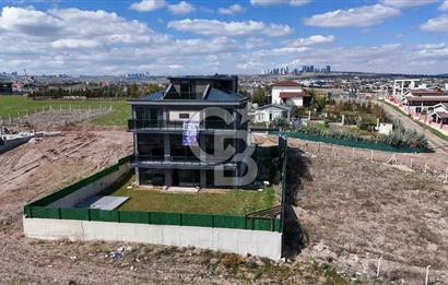 GÖLBAŞI'NDA GÖL MANZARALI EMSALSİZ 6+1 4 KATLI SATILIK VİLLA