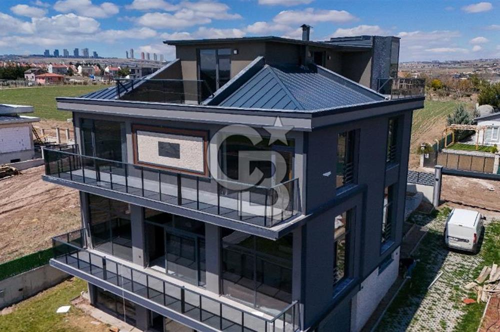 GÖLBAŞI'NDA GÖL MANZARALI EMSALSİZ 6+1 4 KATLI SATILIK VİLLA