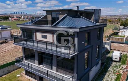 GÖLBAŞI'NDA GÖL MANZARALI EMSALSİZ 6+1 4 KATLI SATILIK VİLLA