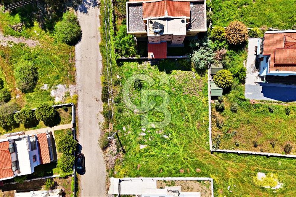 DİKİLİ ÇANDARLI'DA DENİZE 200 M UZAKLIKTA SATILIK ARSA