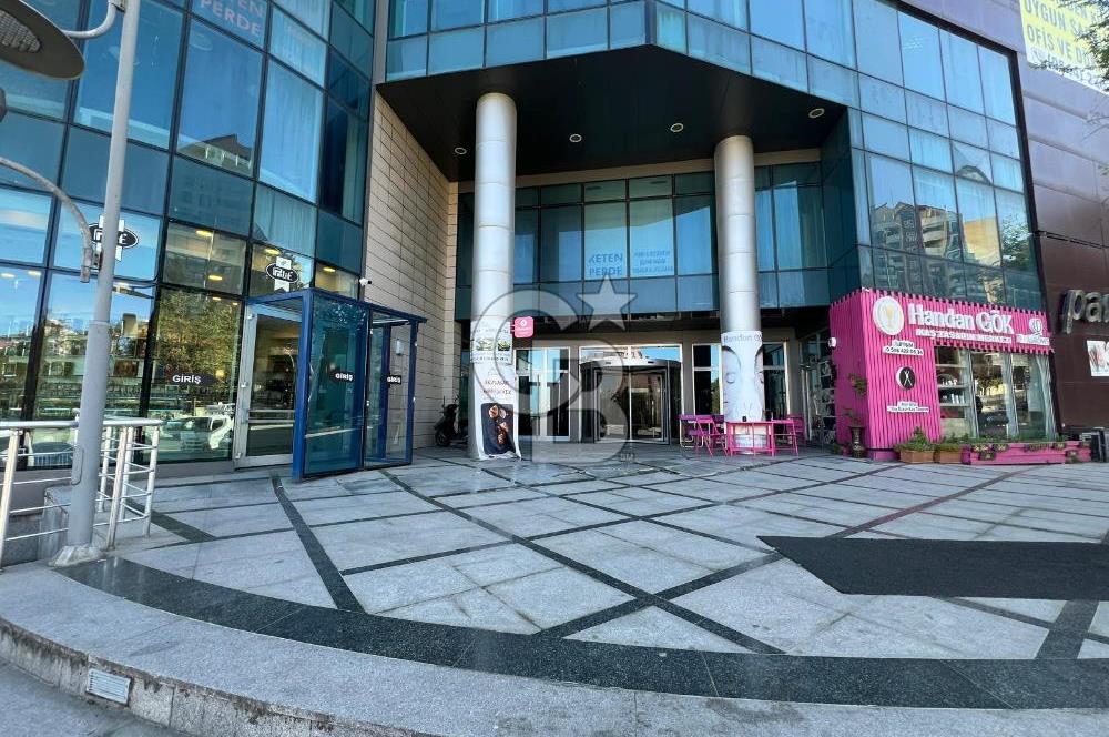 Bahçeşehir Parkway AVM Ana Cadde 38M² Net Kiralık Ofis İş Yeri