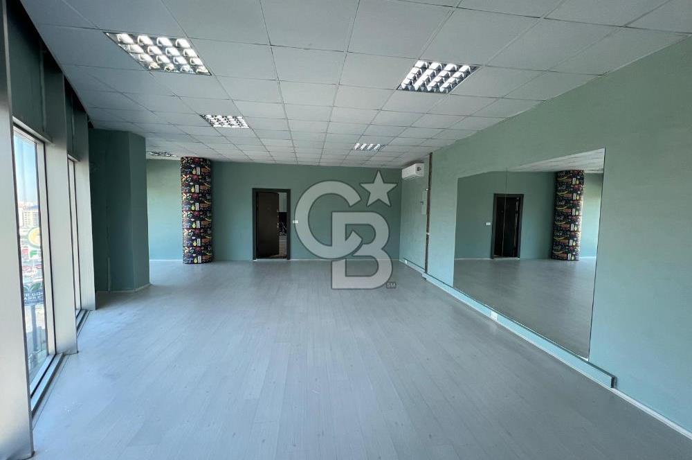 Bahçeşehir Parkway AVM Ana Cadde 38M² Net Kiralık Ofis İş Yeri