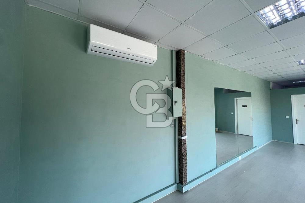 Bahçeşehir Parkway AVM Ana Cadde 38M² Net Kiralık Ofis İş Yeri
