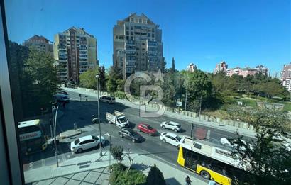 Bahçeşehir Parkway AVM Ana Cadde 38M² Net Kiralık Ofis İş Yeri