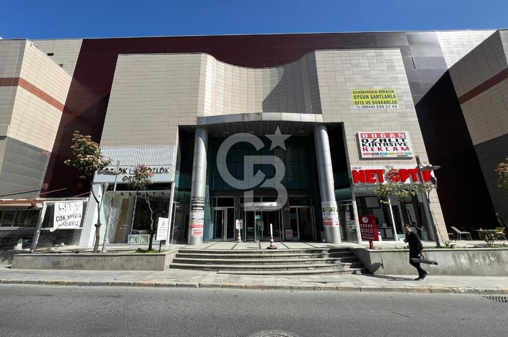 Bahçeşehir Parkway AVM Ana Cadde 38M² Net Kiralık Ofis İş Yeri