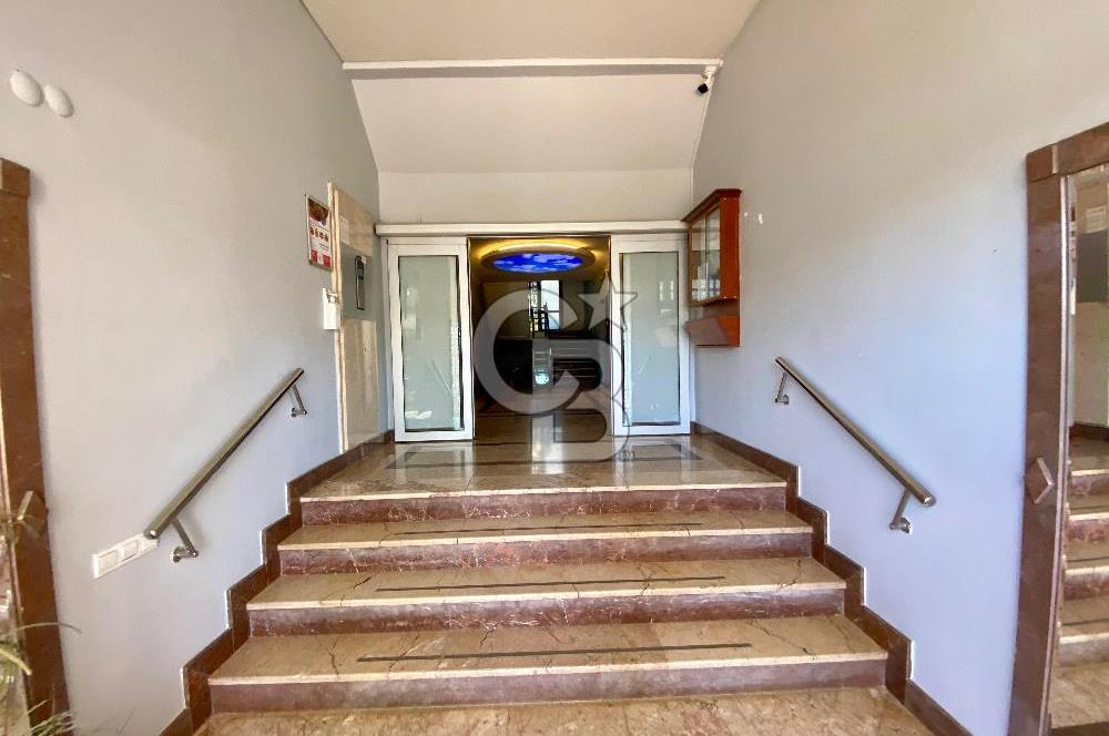 Mavişehir Kuğu Blokları nda Deniz Manzaralı 1+1 Satılık Daire