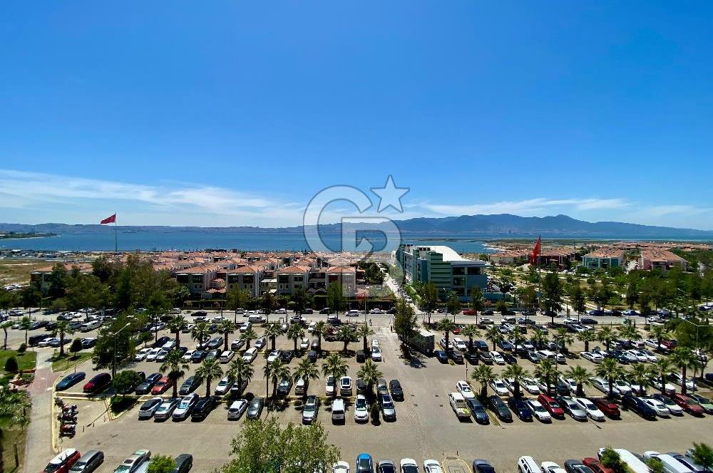 Mavişehir Kuğu Blokları nda Deniz Manzaralı 1+1 Satılık Daire