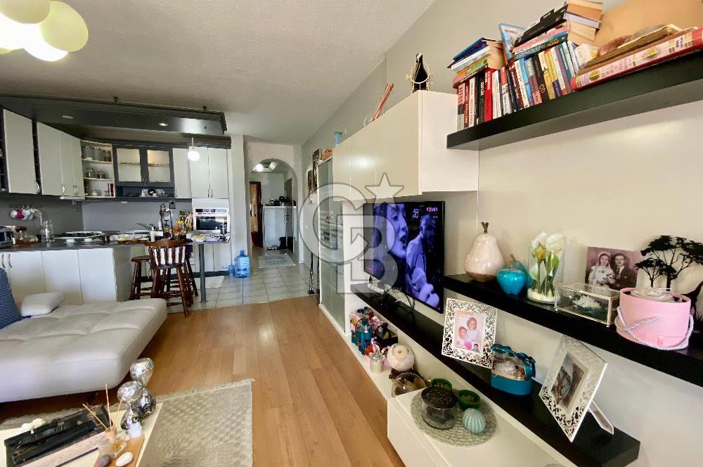 Mavişehir Kuğu Blokları nda Deniz Manzaralı 1+1 Satılık Daire