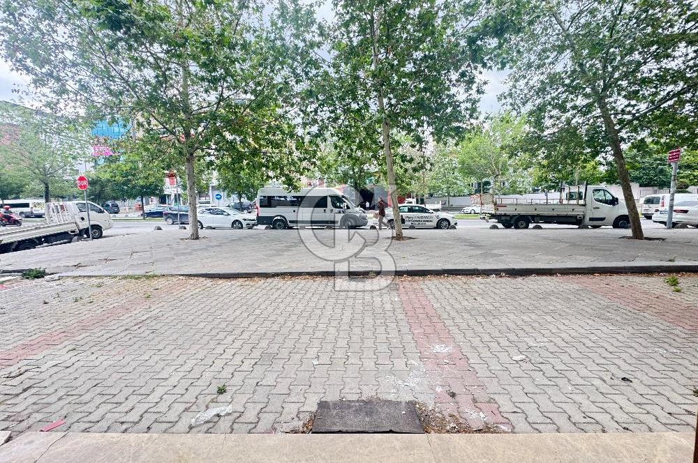 Sancaktepe Atatürk caddesi üzeri 400 metre² kiralık iş yeri