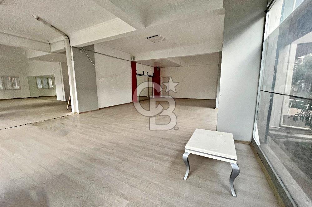 BORNOVA YEŞİLOVA'DA SATILIK KÖŞE DÜKKAN
