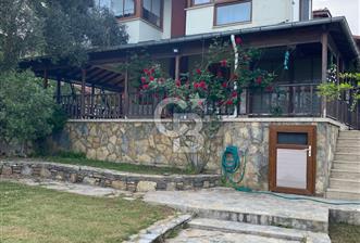 BOZBÜK LALEKENT SİTESİNDE SEZONLUK KİRALIK VİLLA