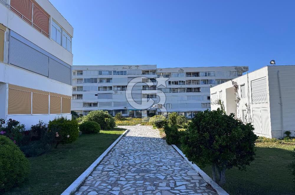 TEOK'tan Altıyunus Ege Çeşme Sitesinde Satılık Havuz Cephe 4+1