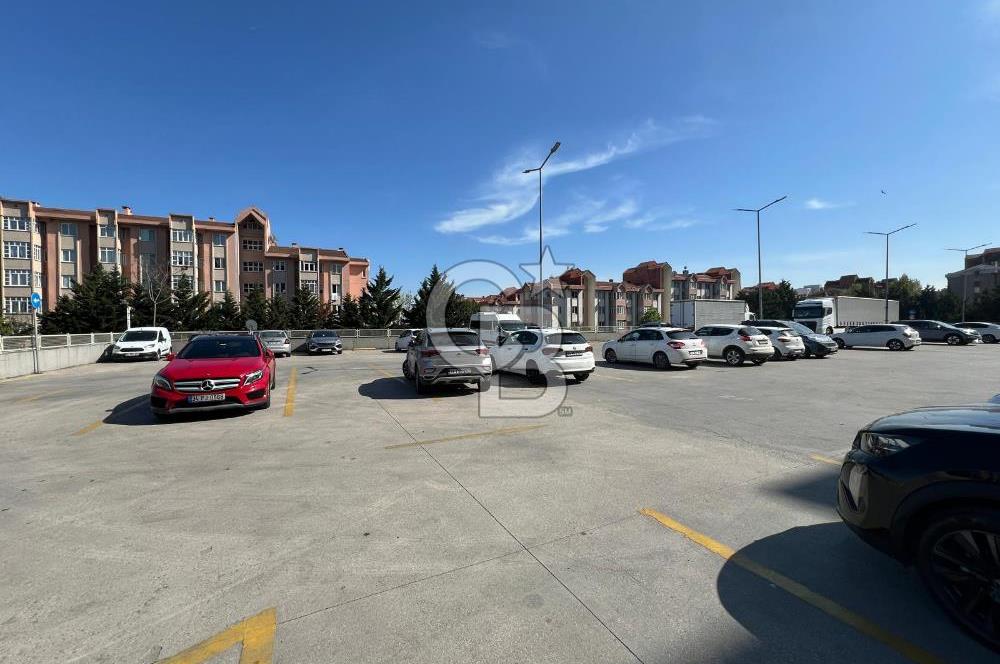 Bahçeşehir Parkway AVM Ana Cadde 38M² Net Kiralık Ofis İş Yeri