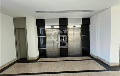 Bahçeşehir Parkway AVM Ana Cadde 38M² Net Kiralık Ofis İş Yeri