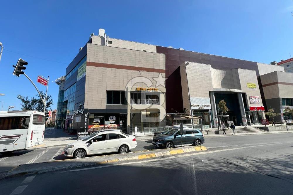Bahçeşehir Parkway AVM Ana Cadde 38M² Net Kiralık Ofis İş Yeri