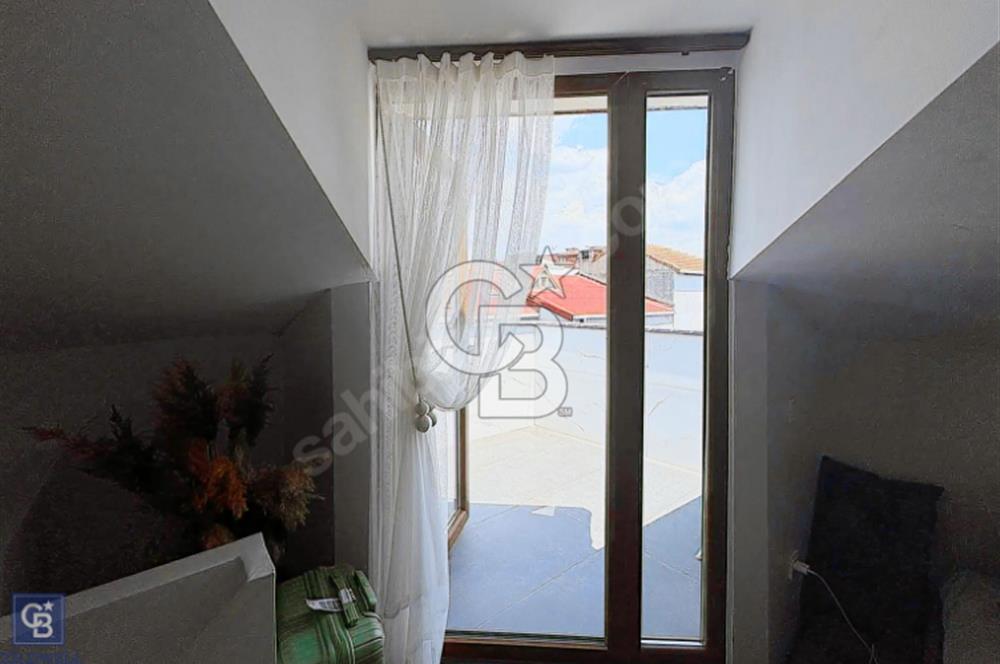 Kemerburgaz meydanda satılık 2+1 lüx daire