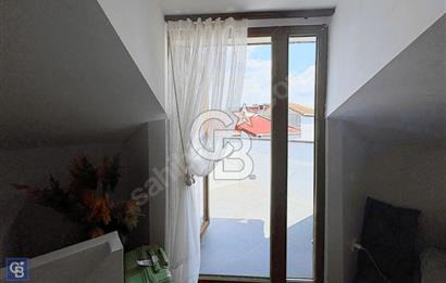 Kemerburgaz meydanda satılık 2+1 lüx daire
