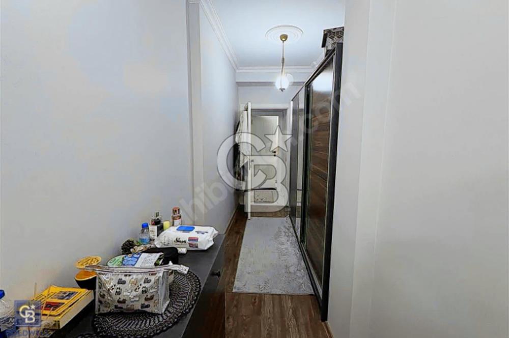 Kemerburgaz meydanda satılık 2+1 lüx daire